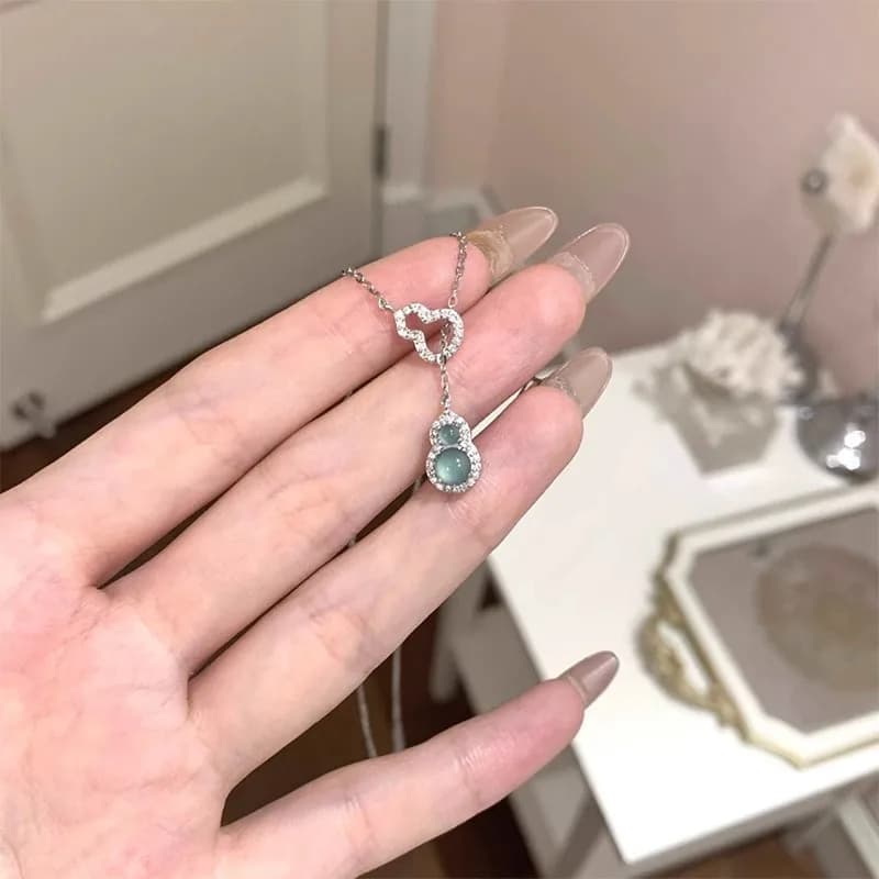 Double ring gourd necklace female collarbone chain light luxury niche