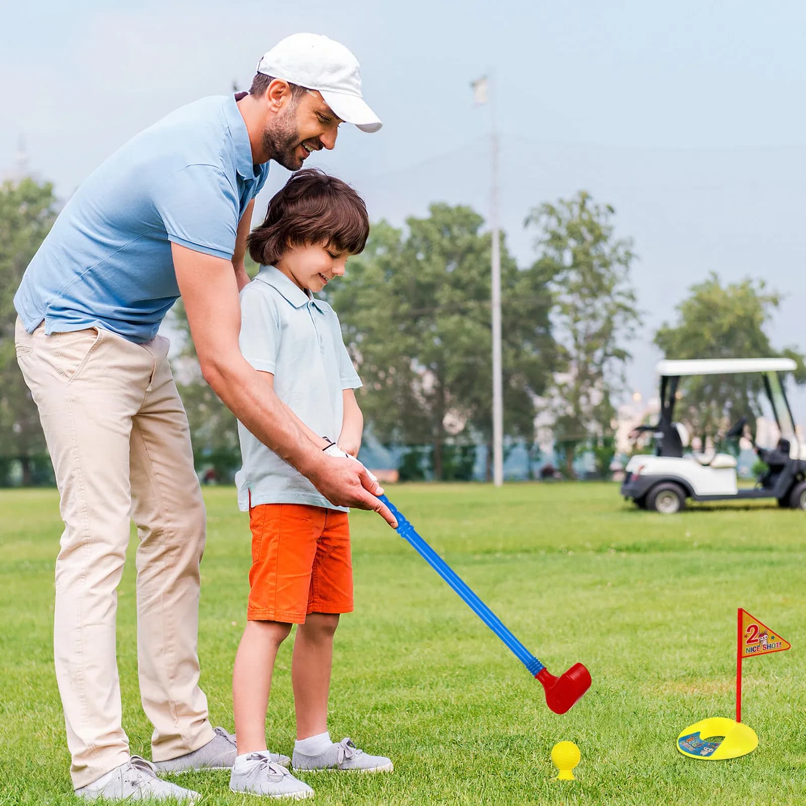 Set Mini Mazze da Golf per Bambini con Adesivi Cartoon Colorati, Palline da Golf Educative per Esercizio Fisico all'Aperto per Bambini Piccoli