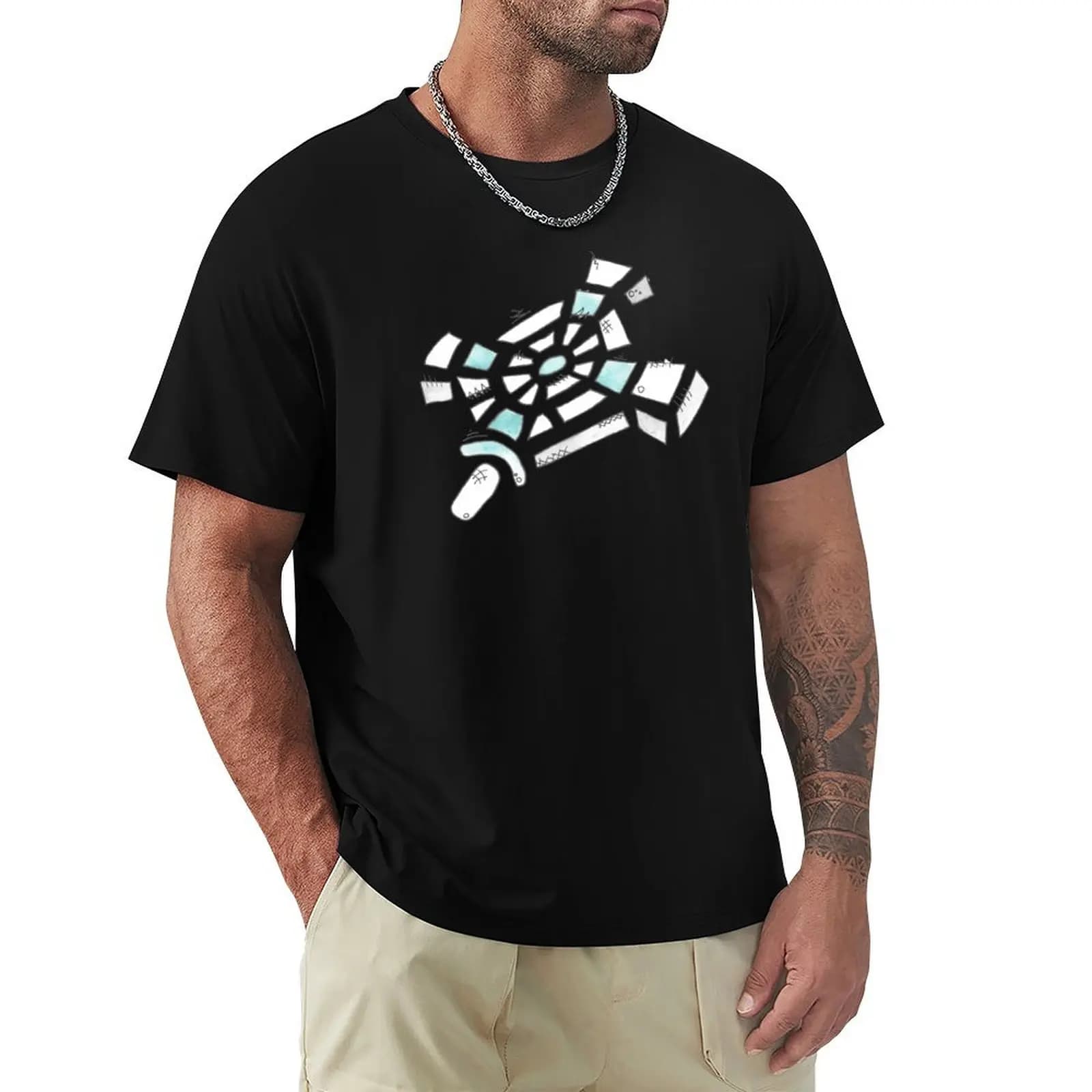 T-shirt con emblema Priest, comoda maglietta da indossare ogni giorno
