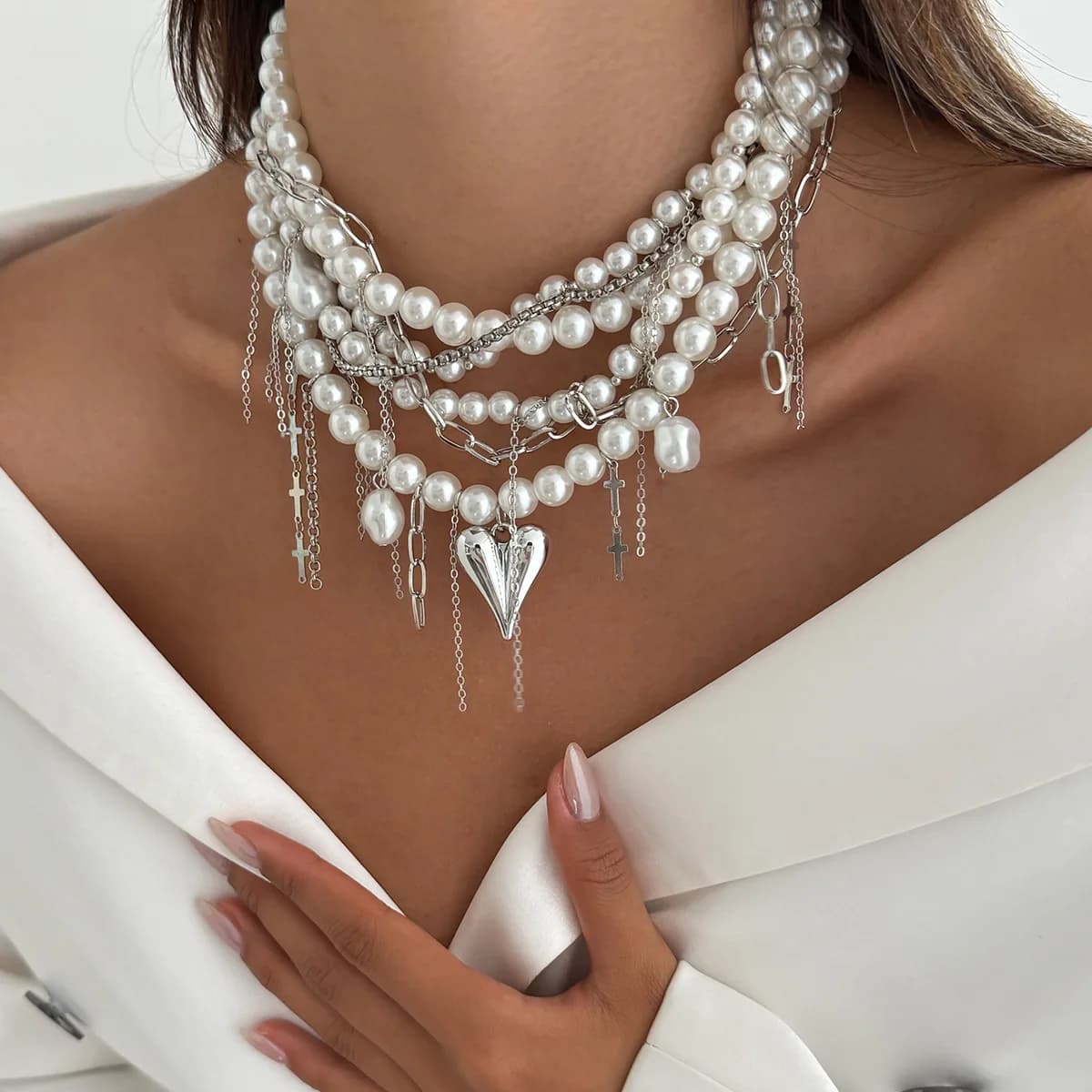 Squisita collana in stile francese per le donne Luce di lusso Y2K Multistrato Imitazione Perla Nappa Catena al collo Girocollo alla moda per ragazze