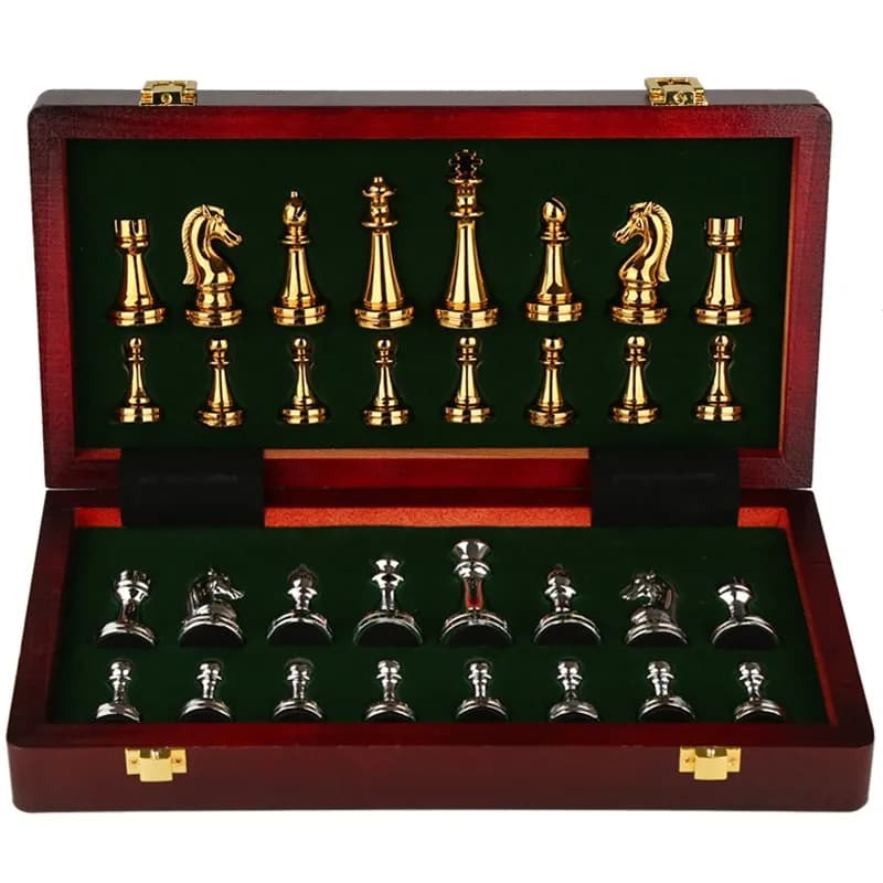 High-end chess gift set retro European wooden folding chessboard zinc alloy chess pieces chess color box packaging