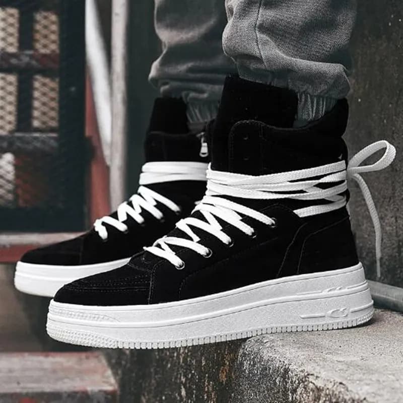 Stivaletti da uomo alti firmati Stivali da moto da uomo di lusso Scarpe casual stile britannico Scarpe da uomo stringate di marca Botas Hombre