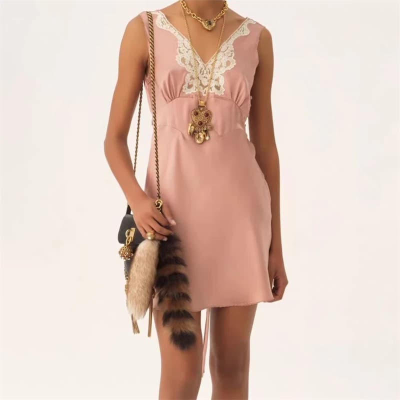 2026 Summer New Lace Trim Sexy V-Neck Backless Sleeveless Dress High-Quality Fashionable Sexy Waist-Slimming Tie Vest Dress