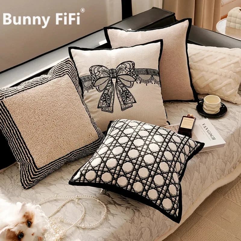Fodere per cuscini Nordic Luxury Coquette con fiocco in pizzo, in ciniglia morbida con motivo geometrico, federe decorative per divano e letto.