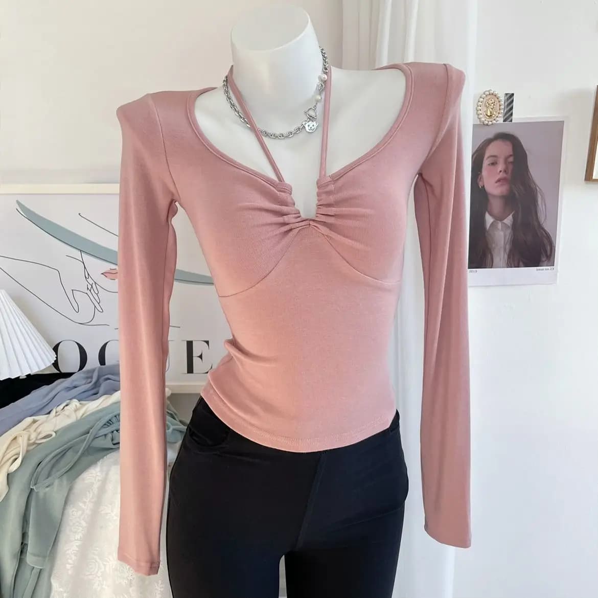 Slim Fit Long Sleeve V-Neck Short T-Shirt Women's Fashionable Base Layer Top with Belt Design Comfortable Polyester Fiber