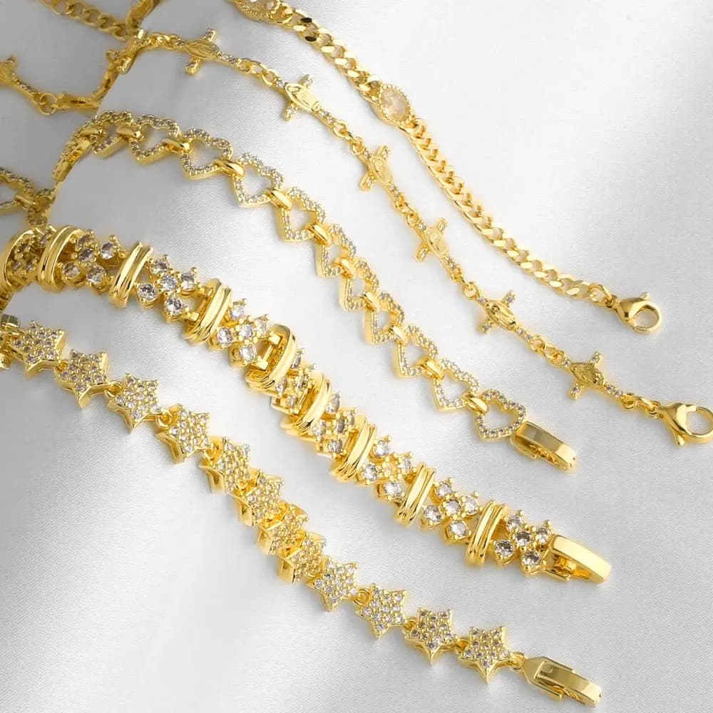 ASJEWELRY Dichiarazione Braccialetti con cuore in cristallo CZ per donna Braccialetti con croce placcata in oro Vergine Maria Regali di gioielli di lusso brta32