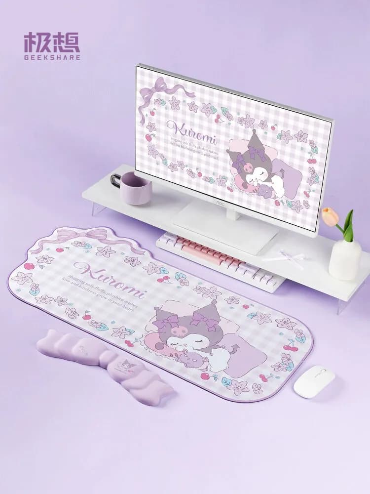GeekShare Tappetino per Mouse Extra Large con Poggiapolsi, Licenza Sanrio Kuromi Hello Kitty, Design Cartone Animato Carino, Bordo Rinforzato Antiscivolo