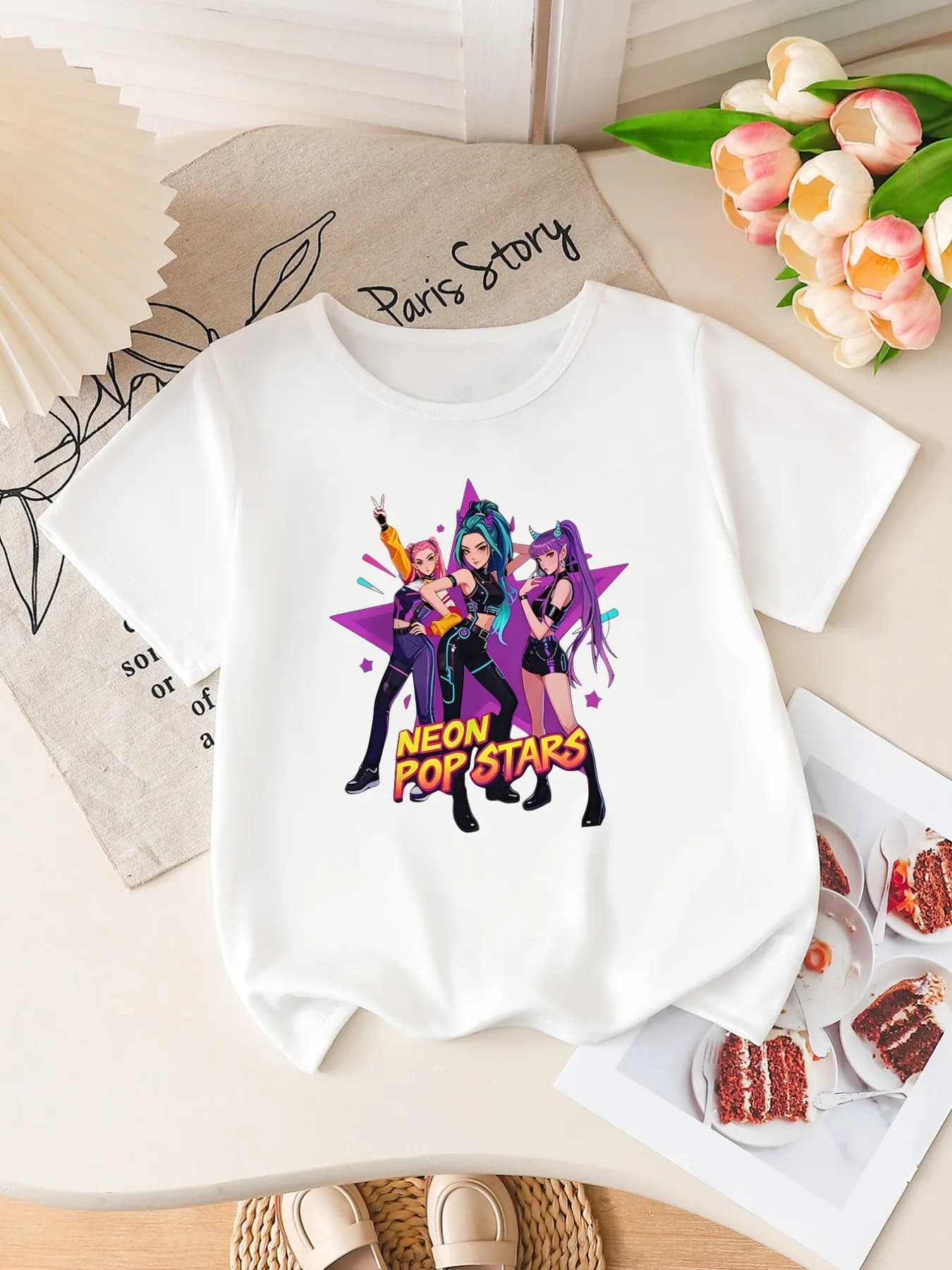 T-shirt a maniche corte con stampa anime Neon Pop Stars per ragazze, maglietta grafica con gruppo idol K-POP, top casual estivo per bambini