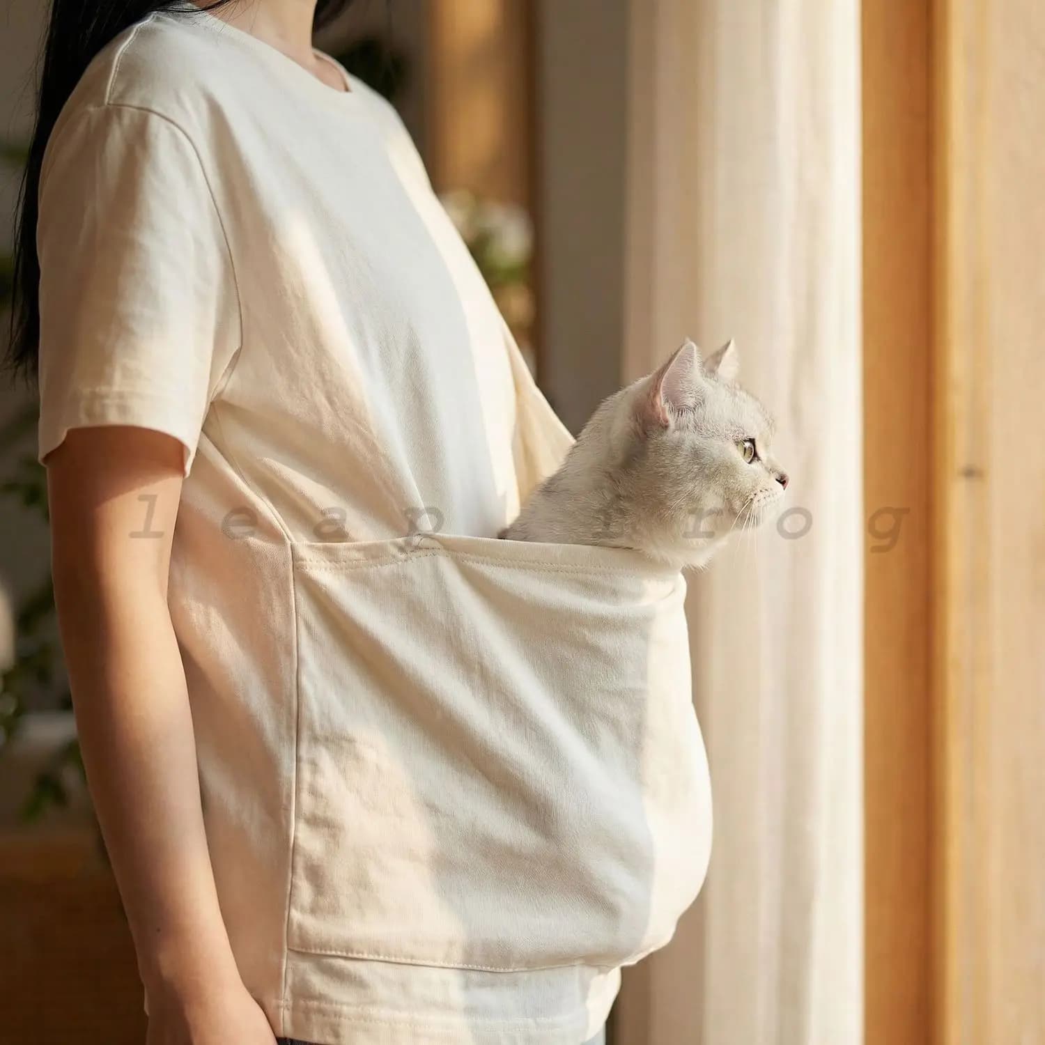 Pet Carrier T-shirt with Large Pocket for Cats Dogs Rabbits, Breathable Cotton Short Sleeve Top for Pet Lovers
