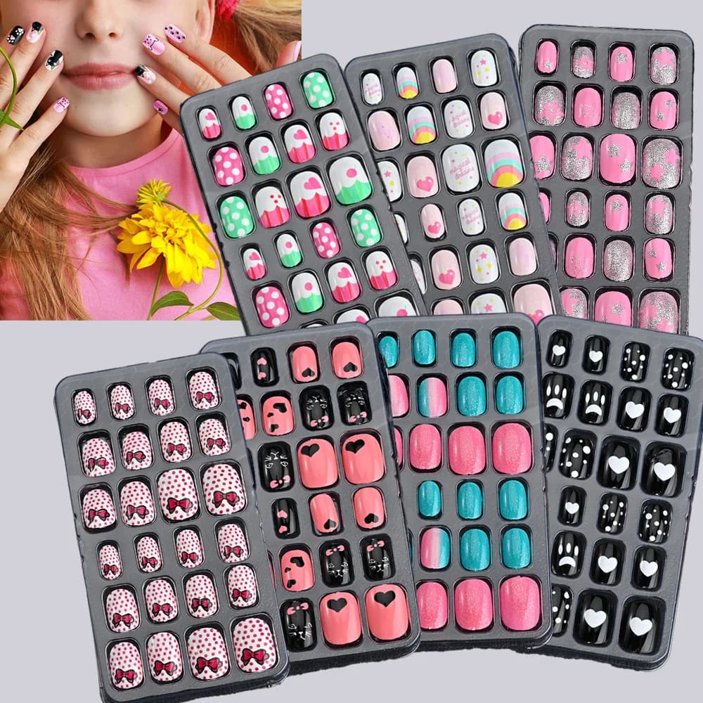 24 Pz/Children Cartoon Nail Tips Artificial Fin Nail Tips Colored for Kids Girls Cute Complete Cover Short False Nail Art Kit *