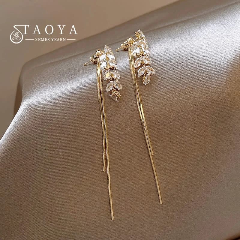 Long gold color pendant earrings with wheat tassel with bright zircons from girl 2025 New design jewelry for women's fashionable accessories