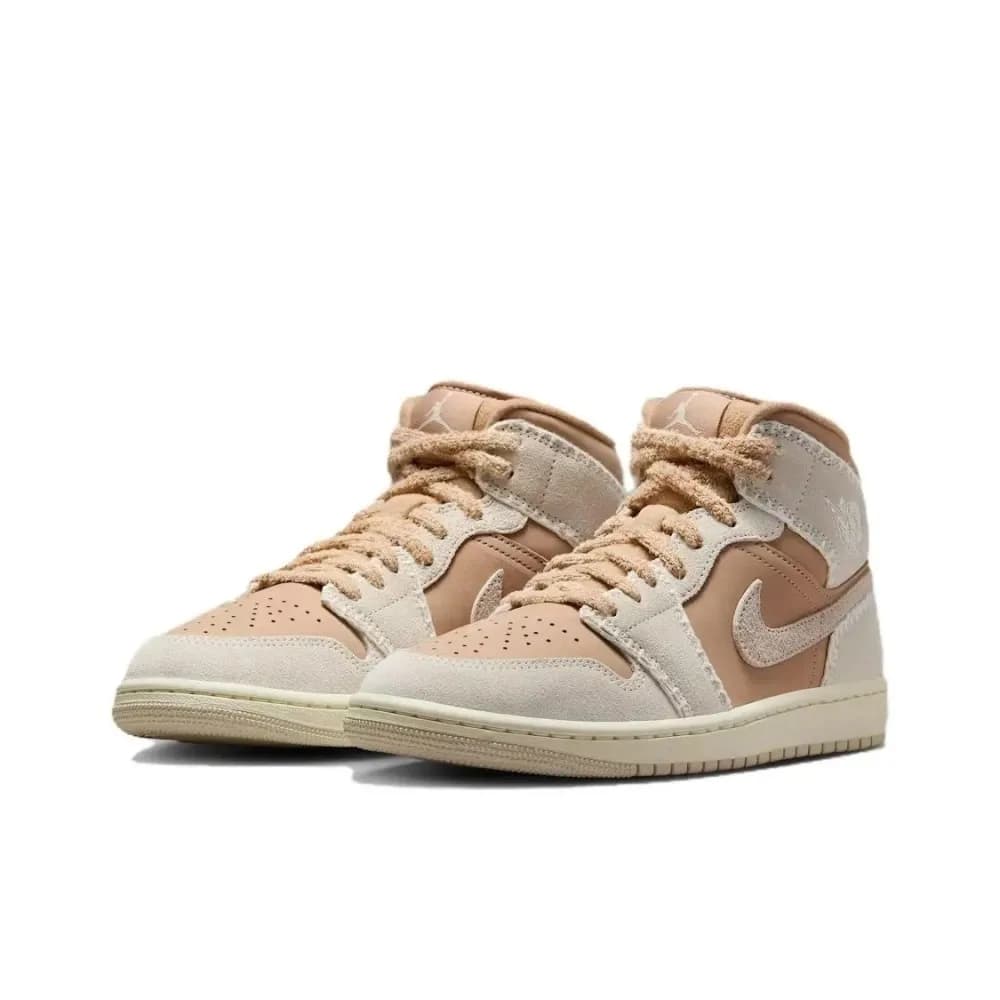 Scarpe da basket unisex Nike Air Jordan 1 Mid, supporto e ammortizzazione classici, prestazioni in campo e uso quotidiano HV4269-200