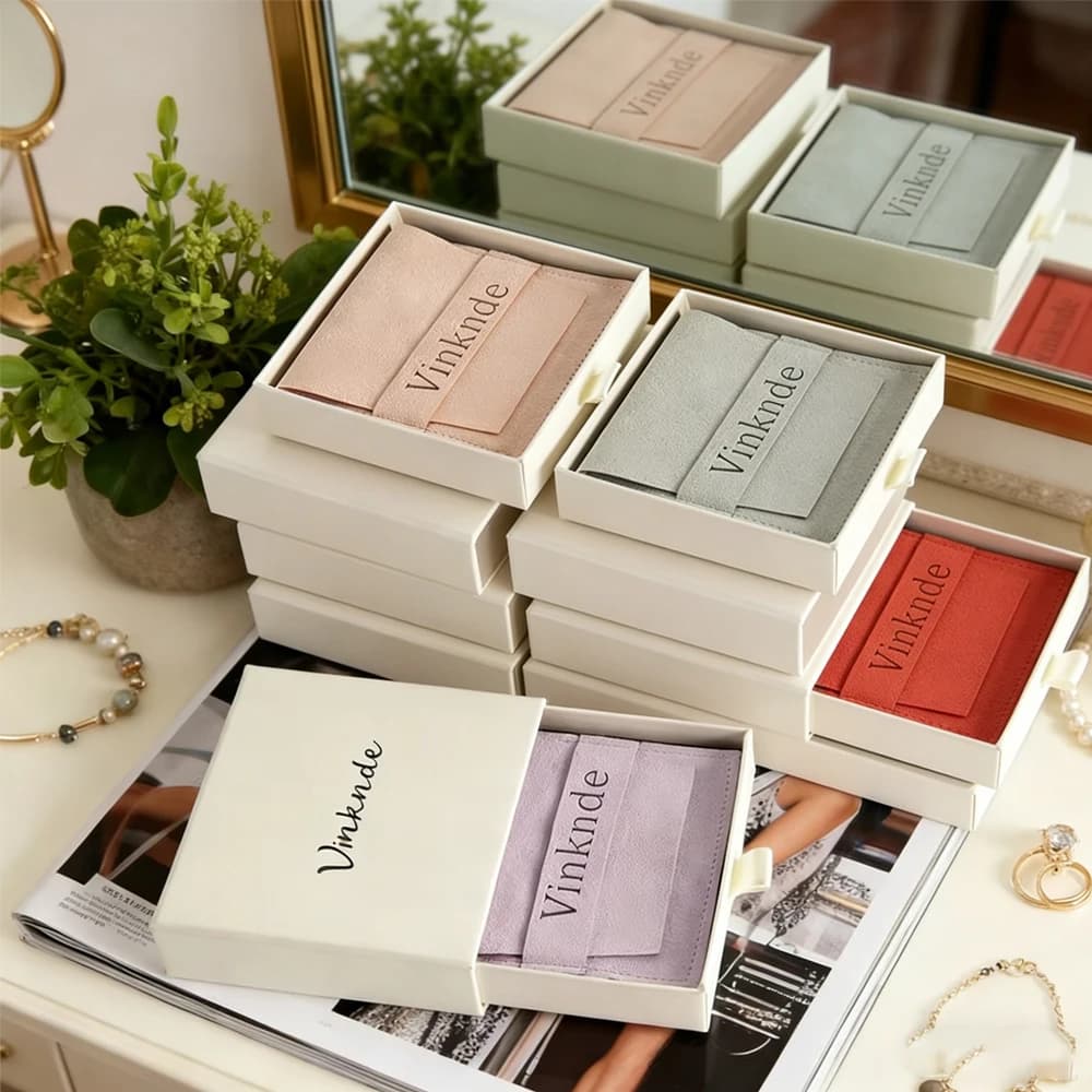 24 set logo personalizzato 9x9x2.5 cm beige regalo scatola di cartone di carta cassetto scatole per imballaggio di gioielli collana orecchino braccialetto anello borsa