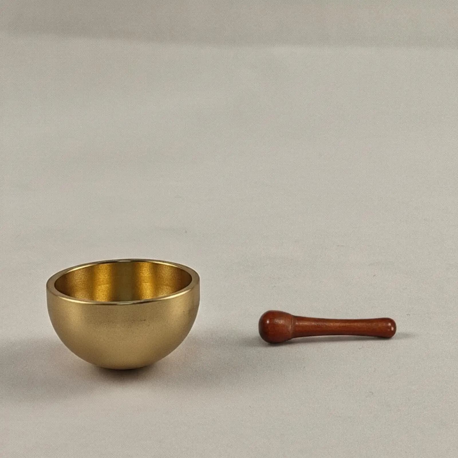 Singing Bowl with Striker Compact Instrument Handheld for Mindfulness Areas