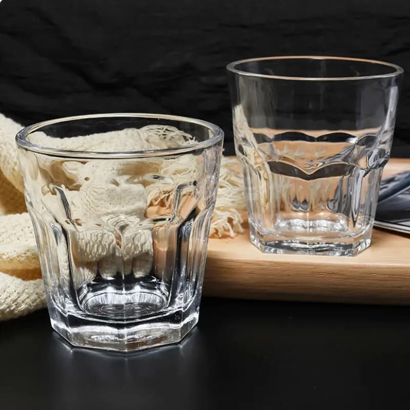 Tazze in vetro addensato Tazze da birra Tazze per collutorio Tazze in vetro ottagonali Tazze in vetro trasparente Tazze da tè in vetro per uso domestico Bicchiere da whisky