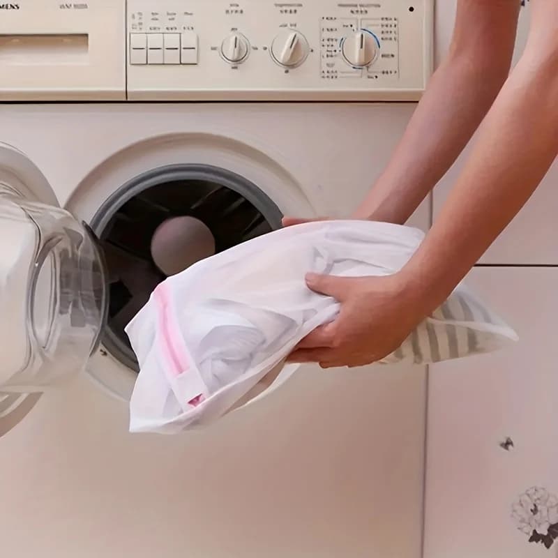 Set of durable mesh linen bags with hinges: perfect for delicate, underwear and clothes, ideal for washing machines