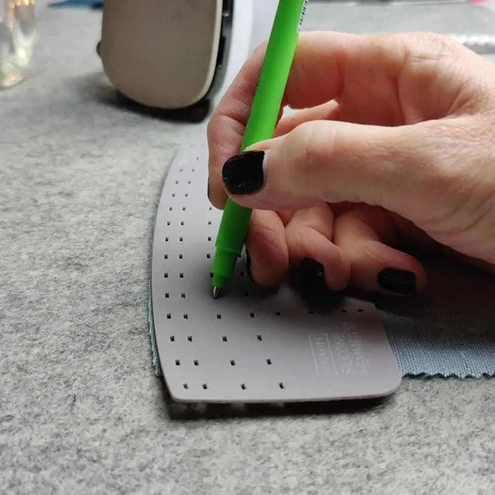 New with Hole Acrylic Hemmer Quilting Non-Slip Sewing Template DIY Sewing Gauge Measuring Tool Beginners