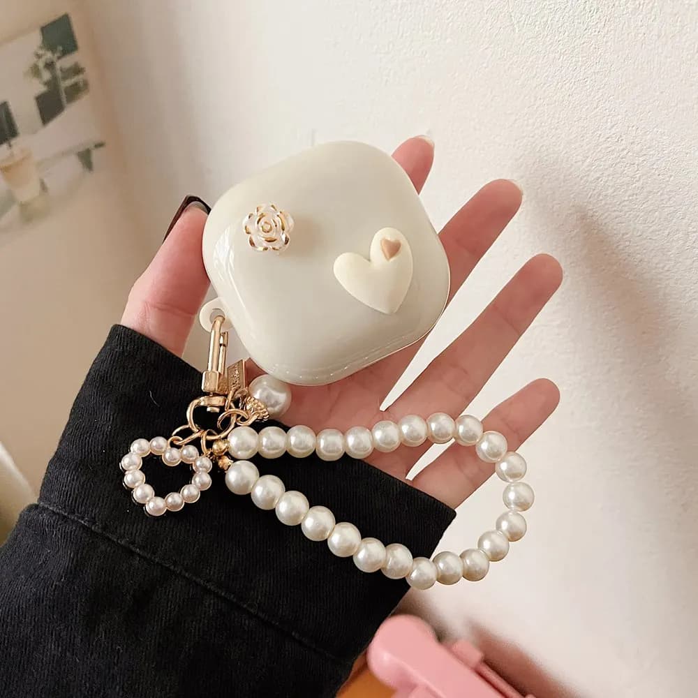 Simpatica custodia per auricolari in silicone 3D Heart Love per Samsung Galaxy Buds Live / Buds Pro / Buds 2 / Buds2 Pro Cover con ciondolo con perline