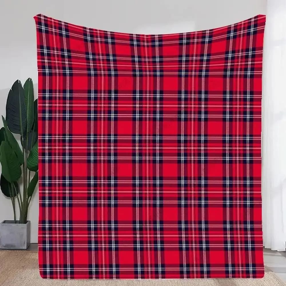 Classic Red Checkered Blanket with Black and White Grid Design, Warm and Comfortable, Suitable for Home Decoration and Sofa Use