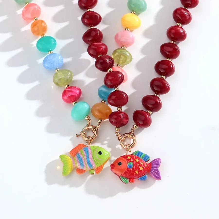 New Trendy Colorful Irregular Acrylic Beaded Choker Boho Cute Fish Pendant Necklaces for Women Vacation Beach Jewelry Gift