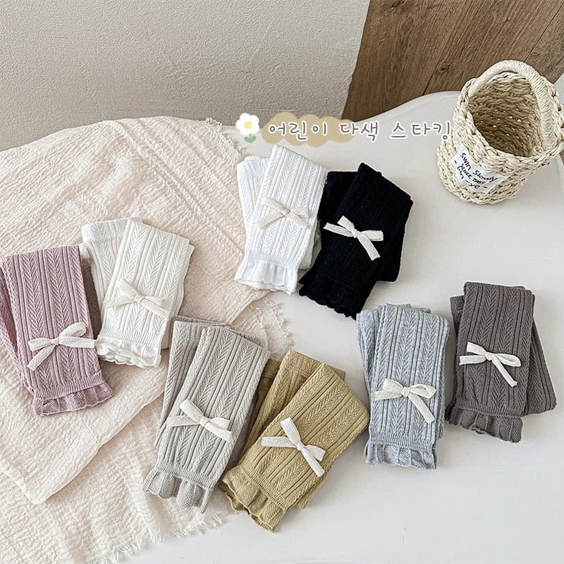 Leggings da bambina stile dolce, lunghezza alla caviglia, con fiocco in tessuto e orlo arricciato, in tessuto morbido, elasticizzato e leggero, pantaloni alla moda a 9/10, perfetti