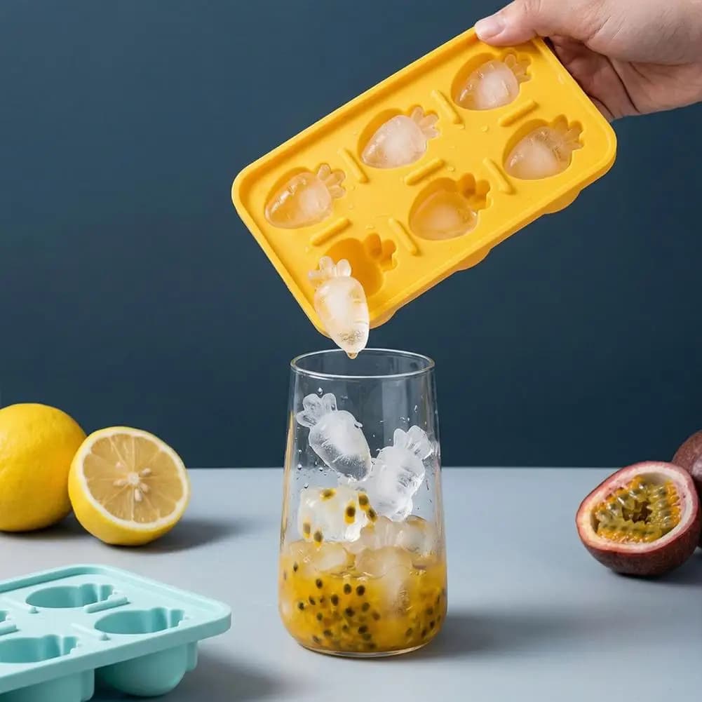 Stampo per Ghiaccio in Silicone Flessibile con Coperchio, Vassoio per Cubetti di Ghiaccio a Forma di Carota con Coperchio, Stampo in Silicone Impilabile per Whisky