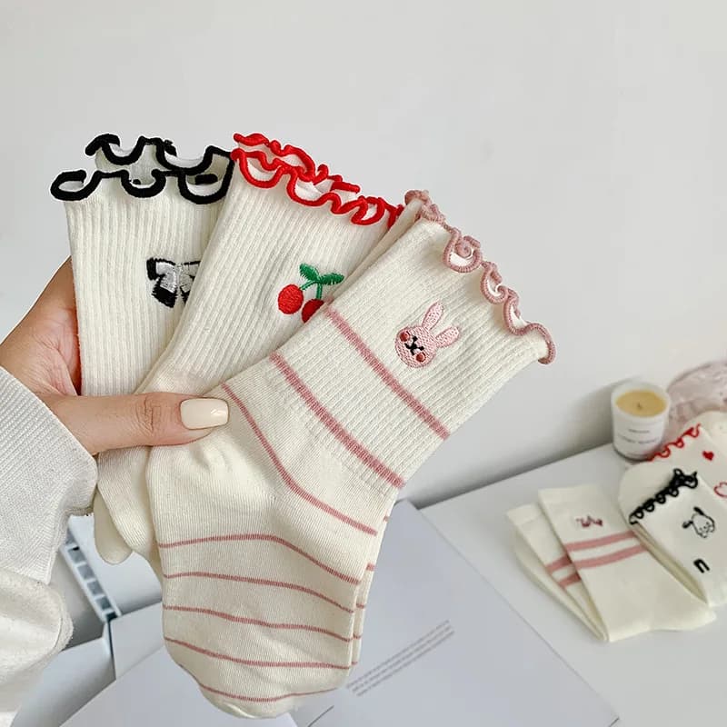 Calzini da donna in cotone carino coniglio ciliegia amore stampa volant a righe cartone animato femminile calzini bianchi da studente calze con ricamo animale