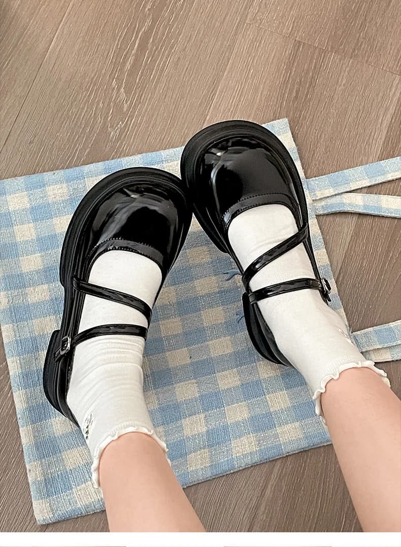 White Round Toe Platform Leather Casual Shoes Retro Vintage Flat Loafers 2026 New Summer Women's Mary Jane Shoes