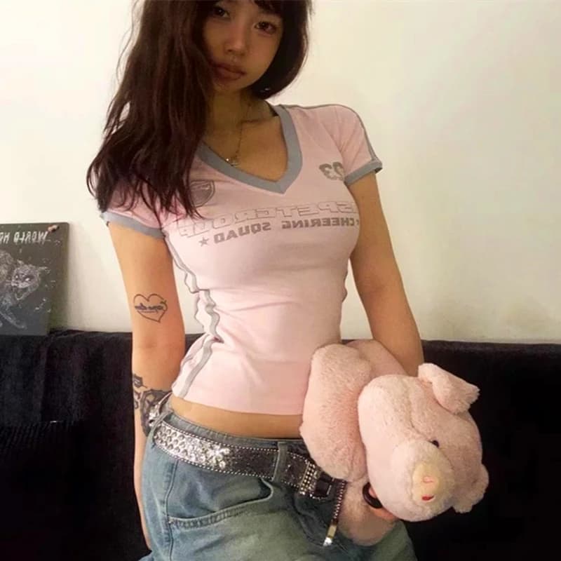 Y2K Patchwork Streetwear magliette donna American Retro Letter Design Sexy scollo a v Slim Skinny Tee top E-girl Sporty stile coreano