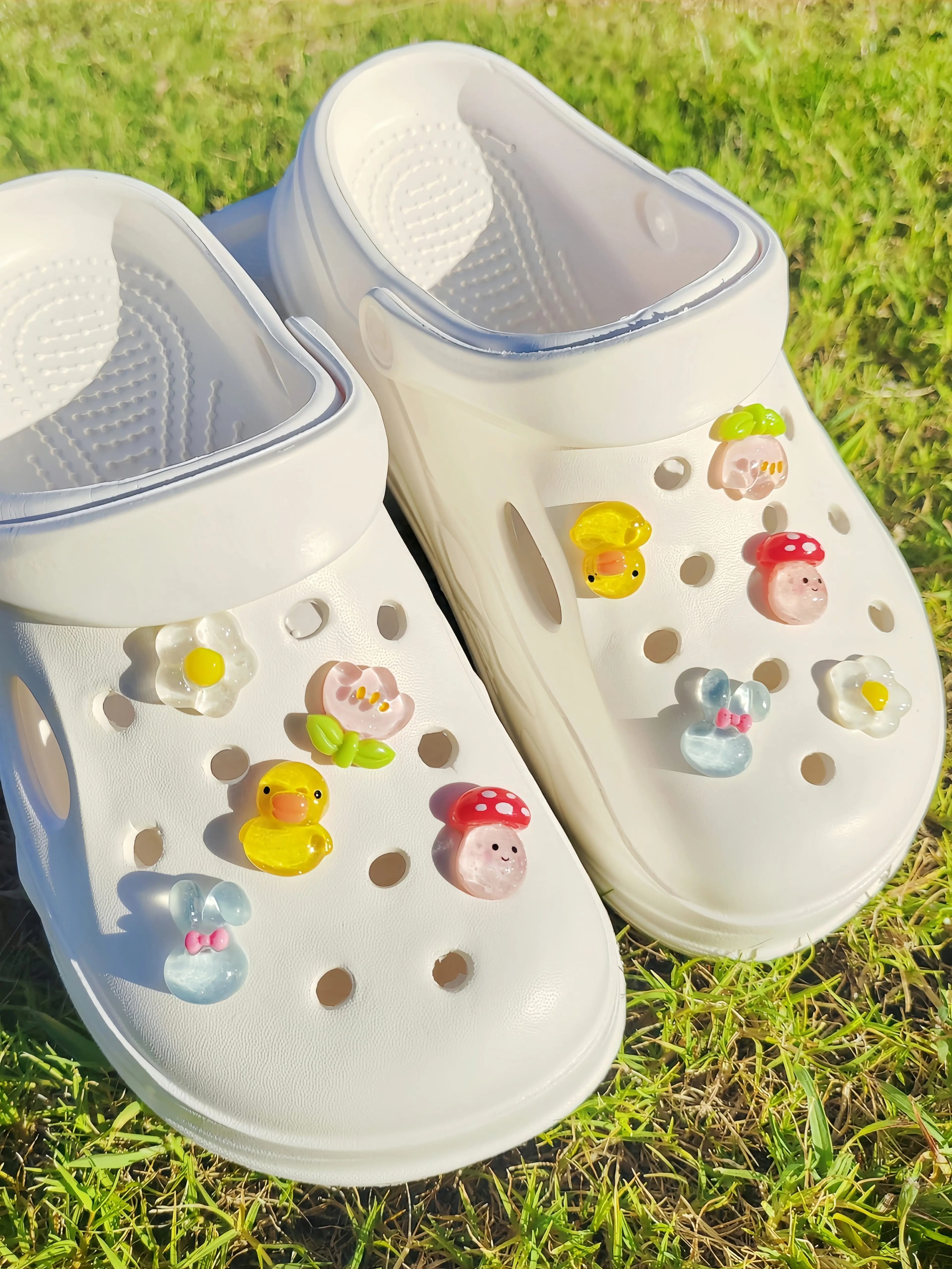 Set da 10 pezzi di accessori per scarpe da giardino a forma di anatra in cristallo, accessori per scarpe cava di forma, scarpe fai da te, sandali floreali da donna
