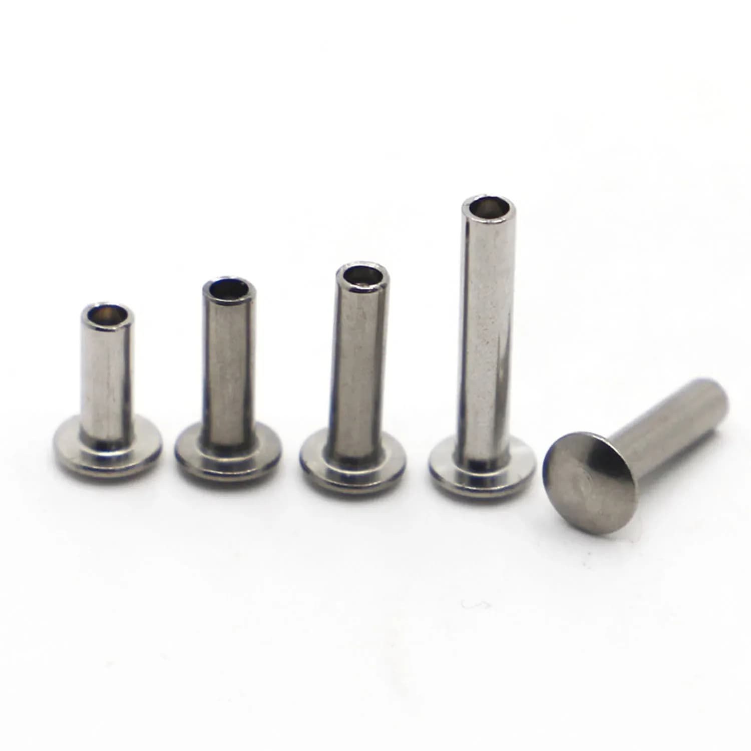 GB873 M2 M2.5 M3 M4 M5 Rivet with 304 stainless steel flat round stem