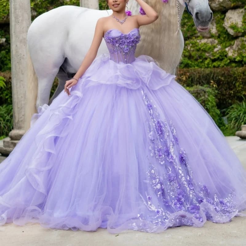 Abiti stile Quinceanera lavanda con spalle scoperte Abito da ballo dolce 16 Abito applique Fiore che borda Tull Festa di compleanno Abiti 15 De
