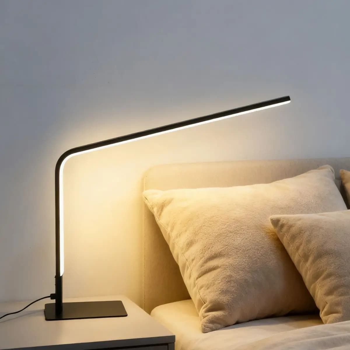 Modern and minimalist LED Eye Protection Light, USB Tricolor Light, Decorative Light for Reading Desk Bedroom