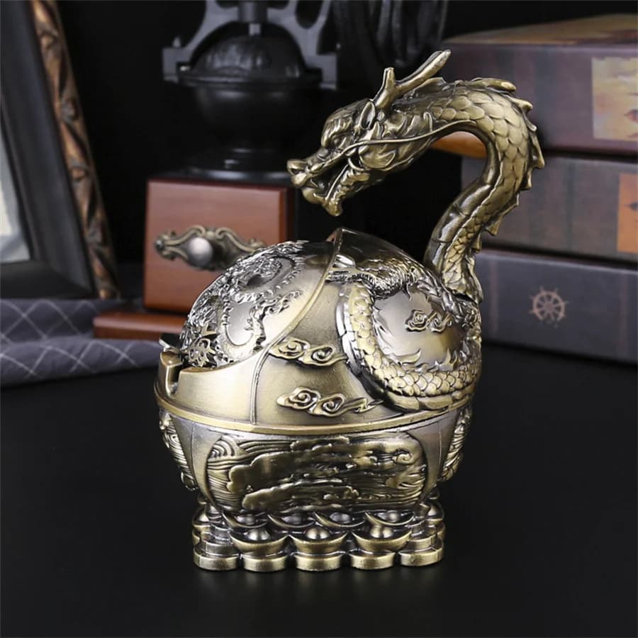 Twelve zodiac metal creative ashtray, windproof, with lid, suitable for home, living room, office, ideal holiday gift.