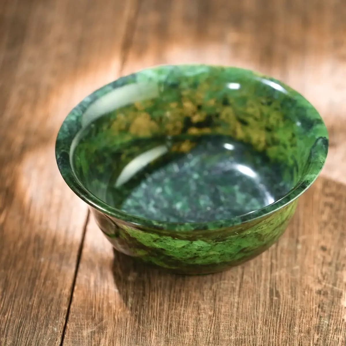 Natural Green Jade Bowl Tea Cup Chinese Tibetan Medicine King Stone Handmade Rice Bowls Health Gongfu Teaware