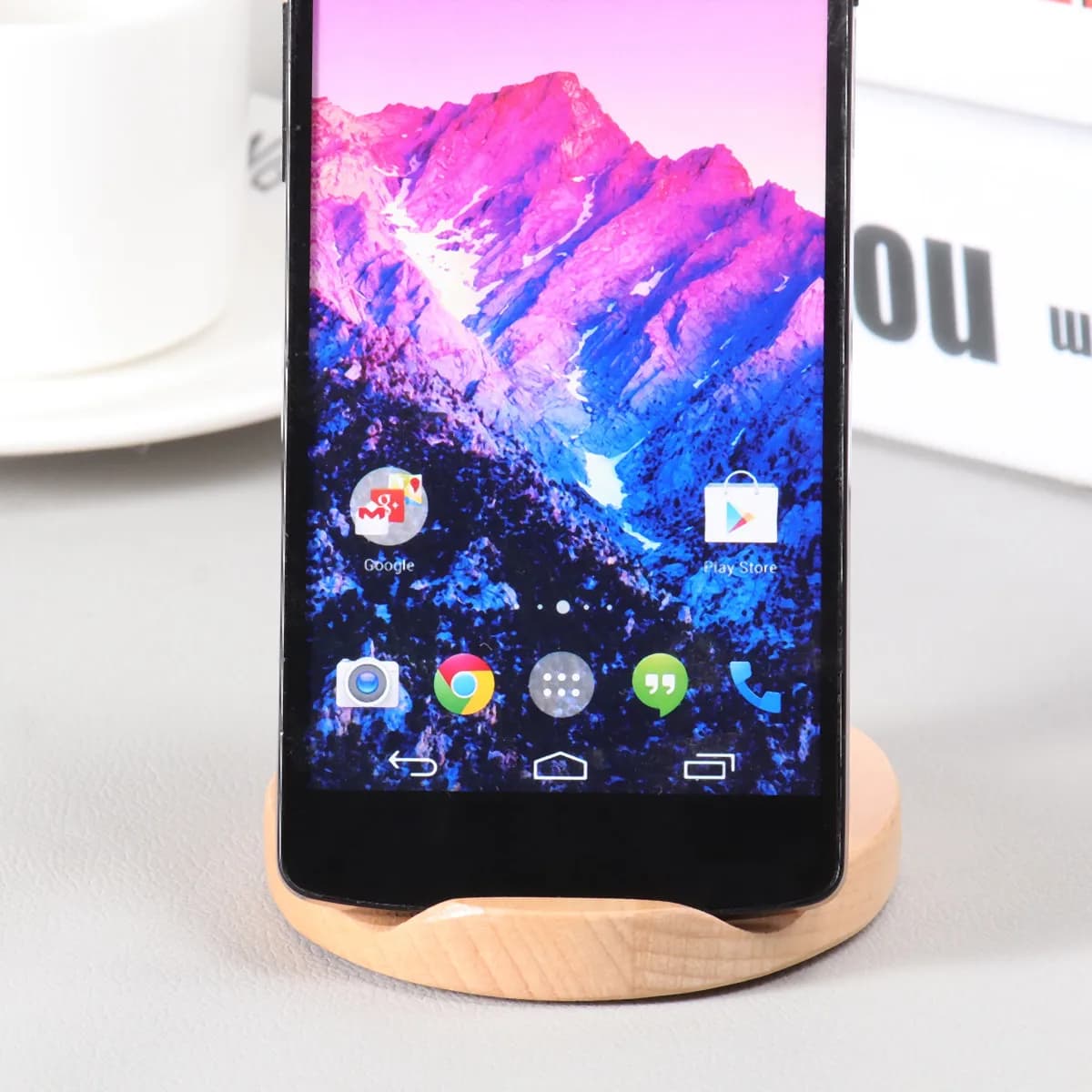 Wooden Horse-Shaped Phone Holder Desktop Stand Ergonomic Multi-Function Cell Phone Stand Portable Smartphone Holder
