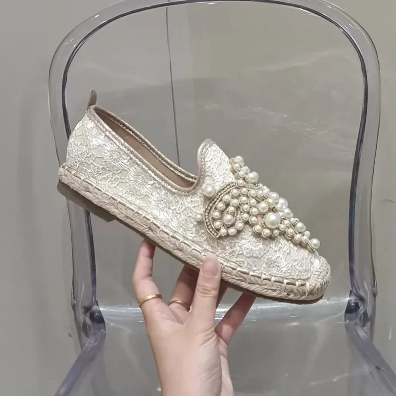 Scarpe antiche in pizzo di lusso da donna suola piatta da donna scarpe casual con suola spessa cava espadrillas traspiranti tinta unita nuova moda