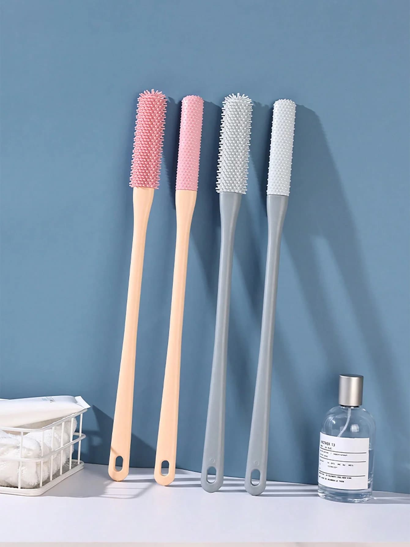 Multifunctional Foot Scrubbing Brush - Soft-bristled Toe Gap Cleaning Tool for Pregnant Women/Elderly + Anti-slip Rubbing Design