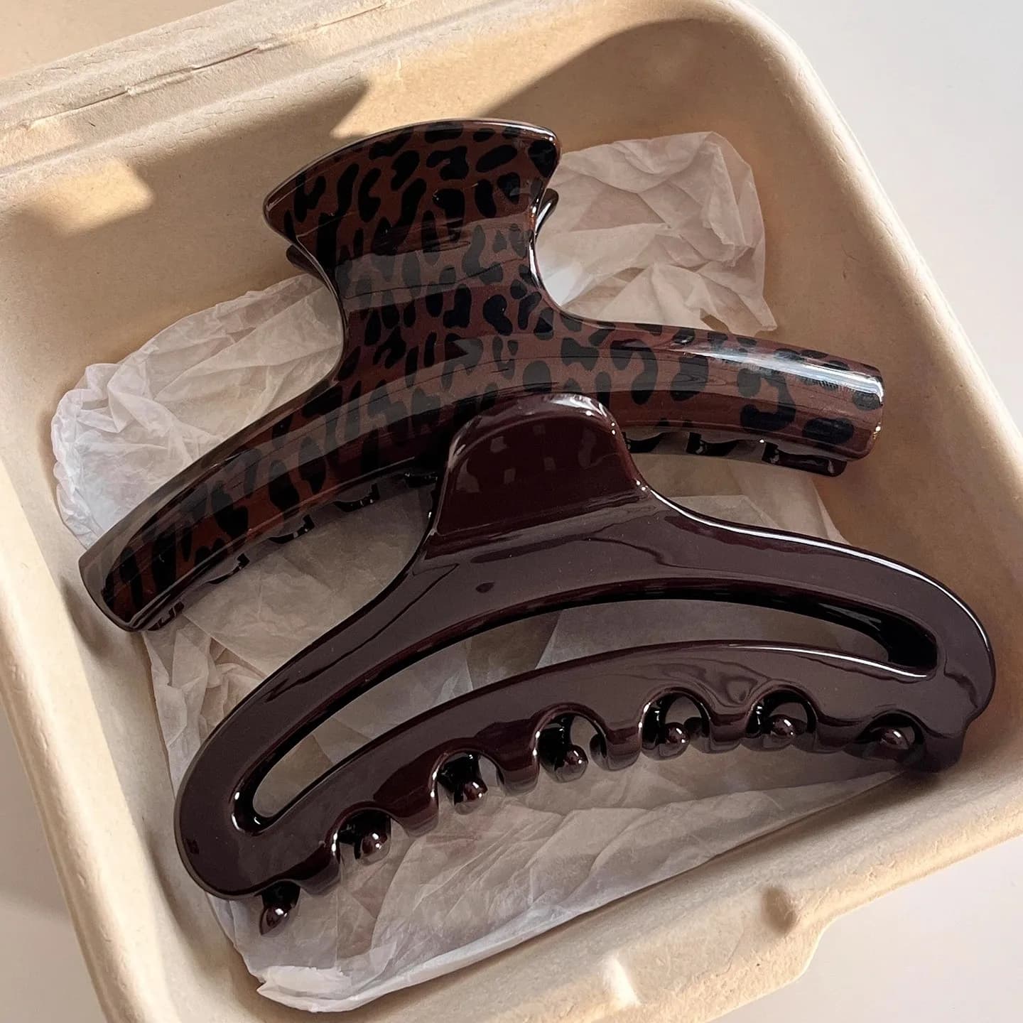 2 pezzi vintage stampa leopardata arco luna cava grandi clip per capelli artiglio per le donne accessori per capelli con ciondolo morsetto per squalo stile francese