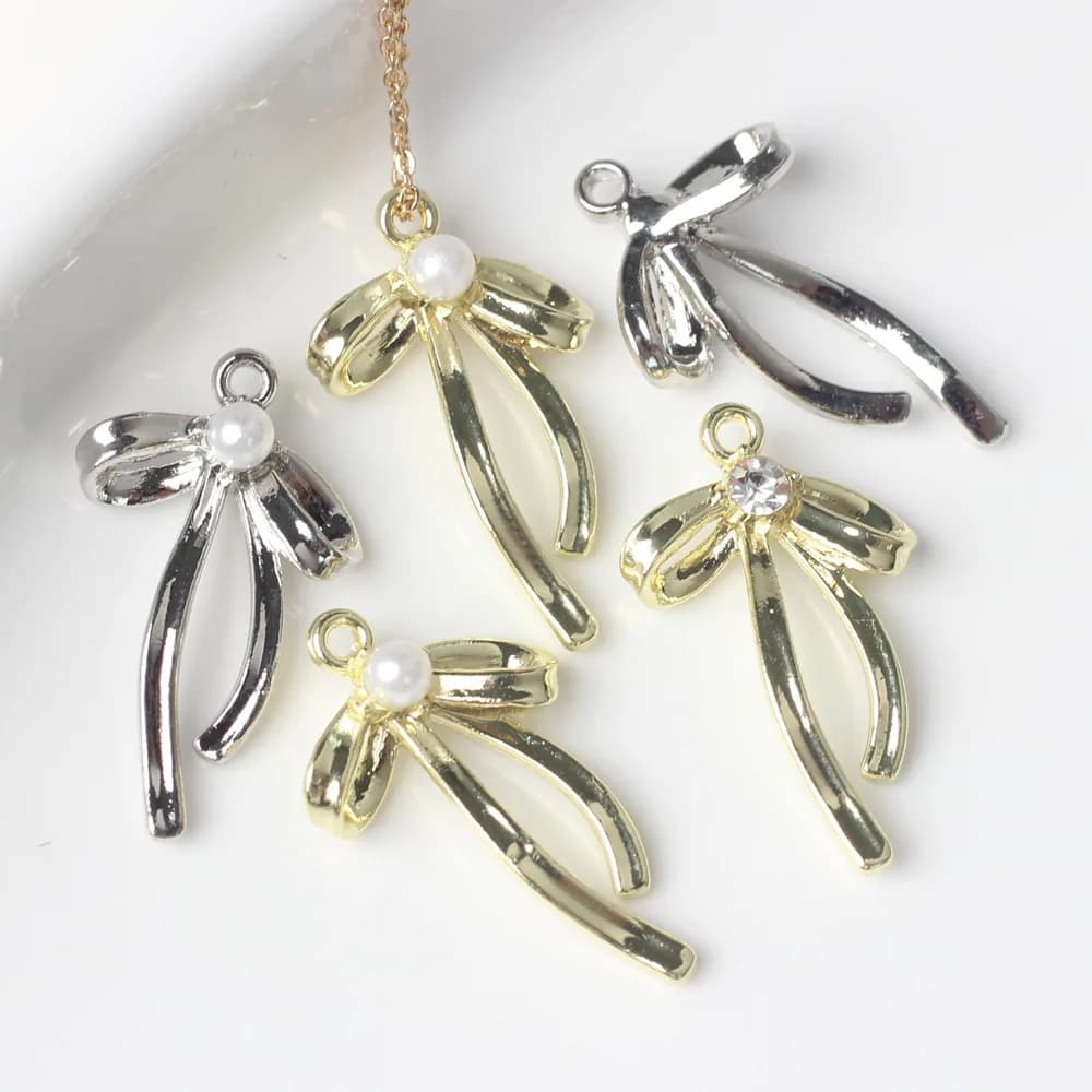 10 pcs/Lot 15*26MM In Zinc Alloy Strass Bead Inlaid Bow Pendants And FAI Pendants From The Bracelet Bracelet Earrings Accessories