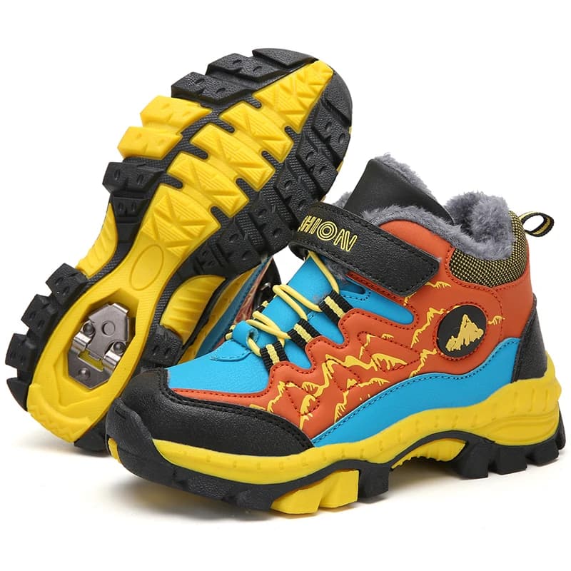 Scarpe da ginnastica invernali per bambini con artiglio antiscivolo Scarpe da trekking in velluto per esterni Scarpe da ginnastica per bambini Stivali da neve caldi Scarpe sportive alte per ragazzi