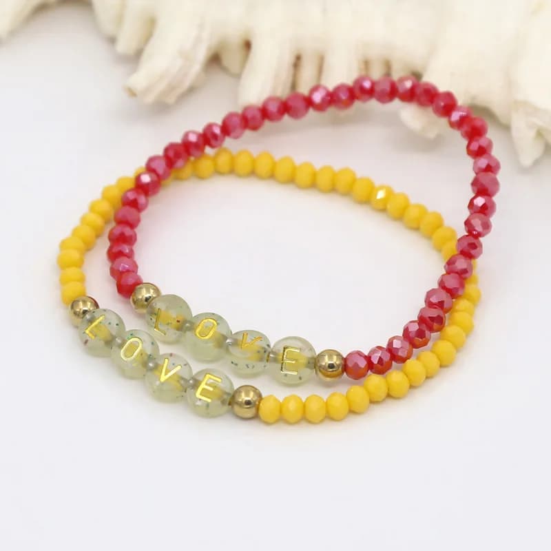 Women Bracelet LOVE Letter Beaded Crystal Bracelet Couple Jewelry Gift Girlfriend Trendy Bracelet Leisure Vacation Accessories
