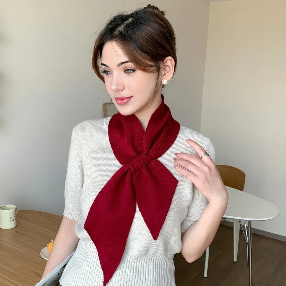 1 pezzo di elegante sciarpa incrociata da donna in tinta unita, semplice sciarpa quotidiana abbinata, versatile e alla moda.