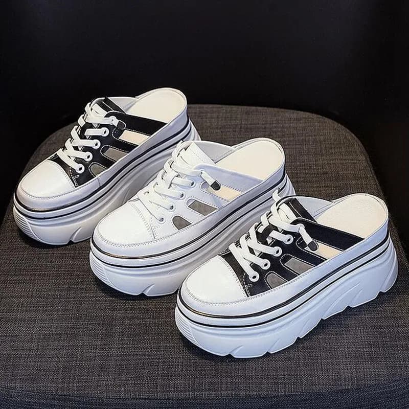 Pantofole da donna in vera pelle cava di design da 9 cm Scarpe con plateau estive Sandali con zeppa Sneakers bianche da donna Slip on Slides Mules