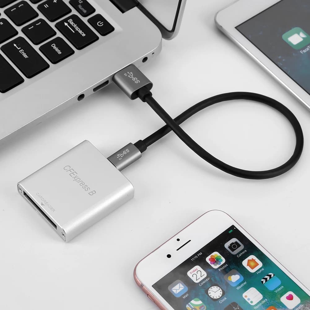 Adattatore Portatile per Archiviazione Dati USB 3.1 Gen 2 Lettore di Schede Esterno 10Gbps per Laptop, Computer, Telefono, MacBook, iPad, Chromebook