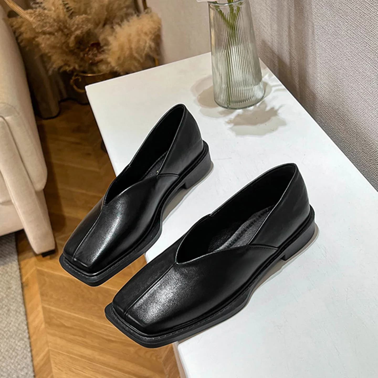 Retro square toe flat shoes women comfortable non slip light loafers women office soft sole single shoes women Mary Jane shoes