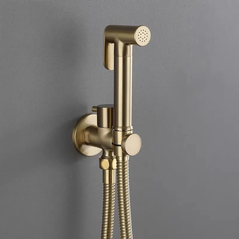Oro spazzolato Tenuto in mano Bidet Spruzzatore Douche Kit WC Shattaf Soffione doccia Set di valvole in rame Set di rubinetti per bidet a getto Rubinetto per bidet in ottone