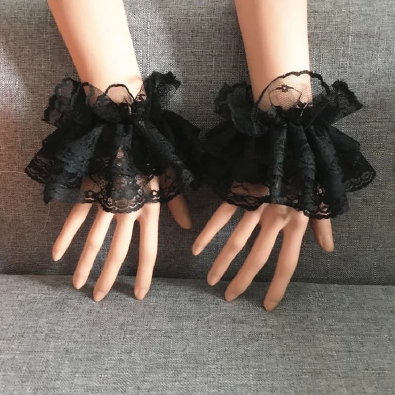 1 pair of wrist cuffs with Lolita hand sleeves, floral black lace elastic bracelets with volant, short gloves, cuffs with floral volant
