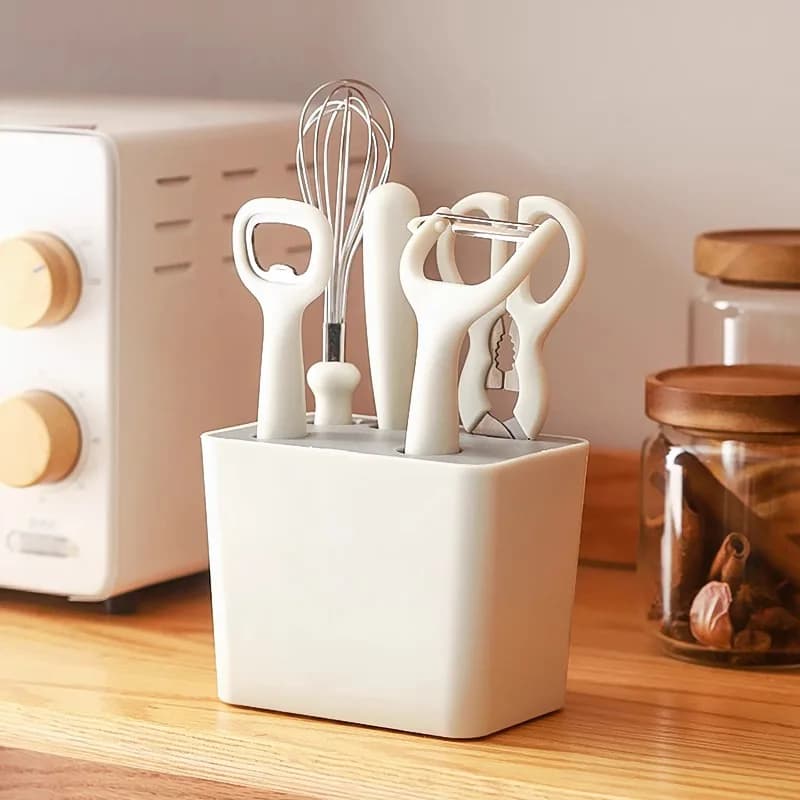Set of six Guobao kitchen utensils: melon peeler, fruit knife, bottle opener, kitchen gadget set