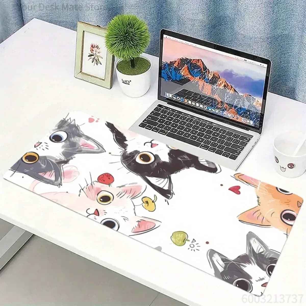 Tappetino da scrivania a tema gatto dei cartoni animati, base in gomma antiscivolo, tappetino per mouse da ufficio liscio, regalo ideale per adolescenti e famiglie